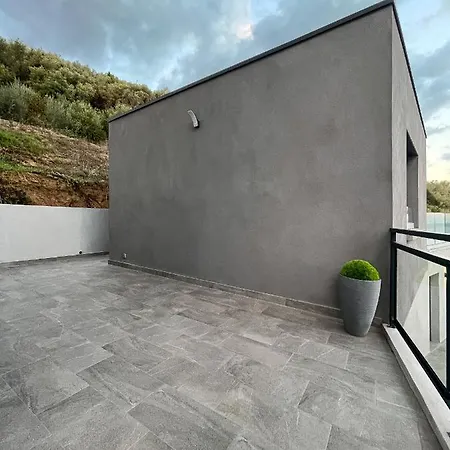 L'alba By Location-tourisme-corse * Bastia (Corsica)